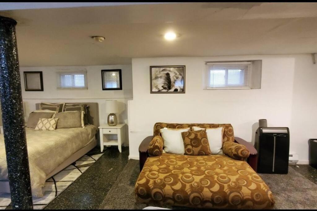 Cozy Studio; Lower Level Unit Apartamento *